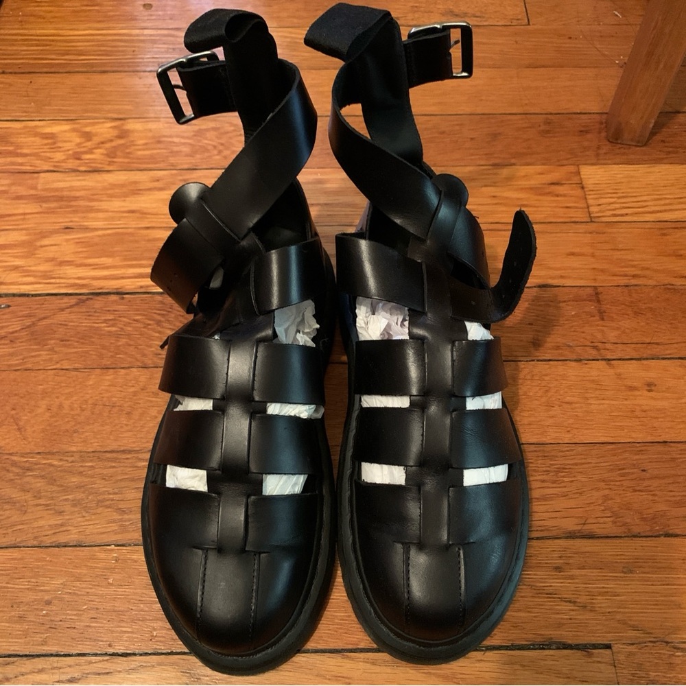 dr martens geraldo fisherman sandals